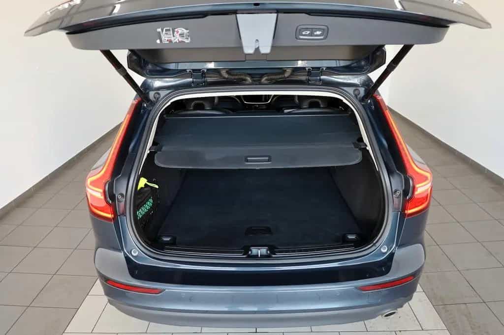 Volvo V60 Momentum Pro,T.Leder,Navi,LED,SH,Kamera,DAB 02/2021-photo-24