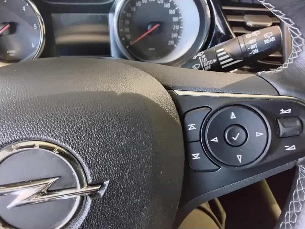 Opel Insignia super Ausstattung vom Opel Partner 08/2021-photo-13
