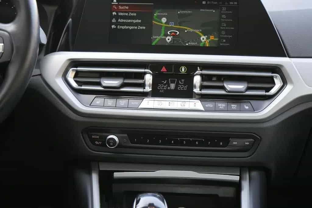 BMW 320 d Advantage Standh. Lenkrdhz. Display Key  A 11/2020-photo-17