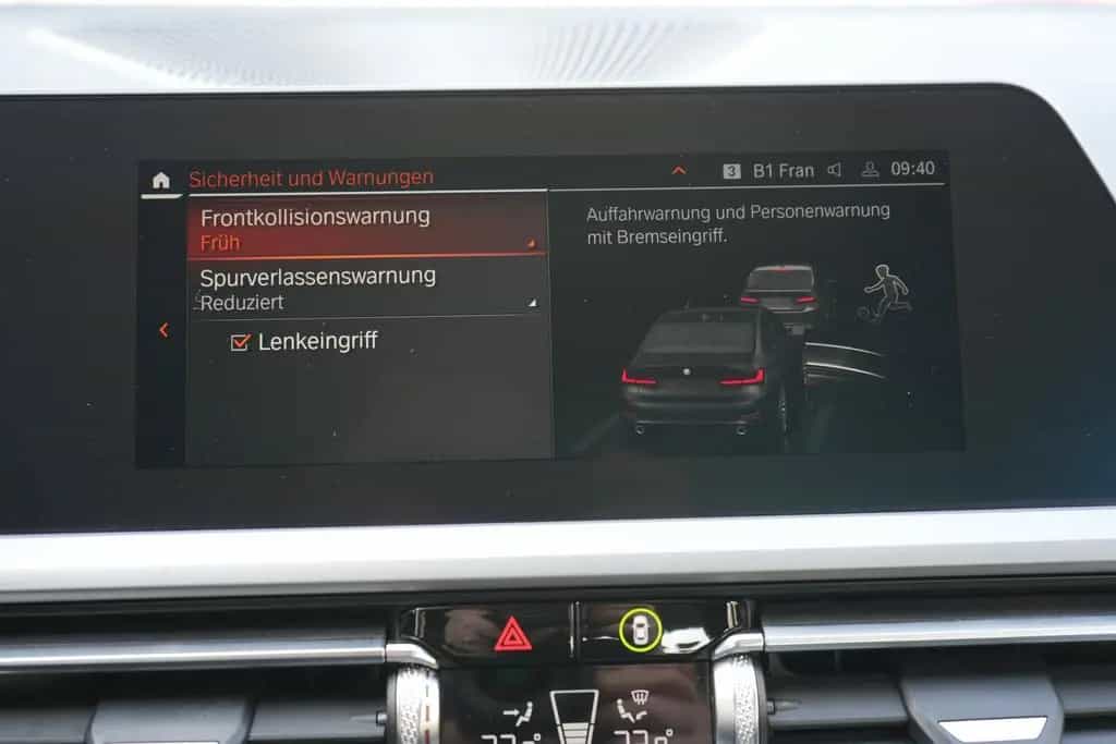 BMW 320 d Advantage Standh. Lenkrdhz. Display Key  A 11/2020-photo-25