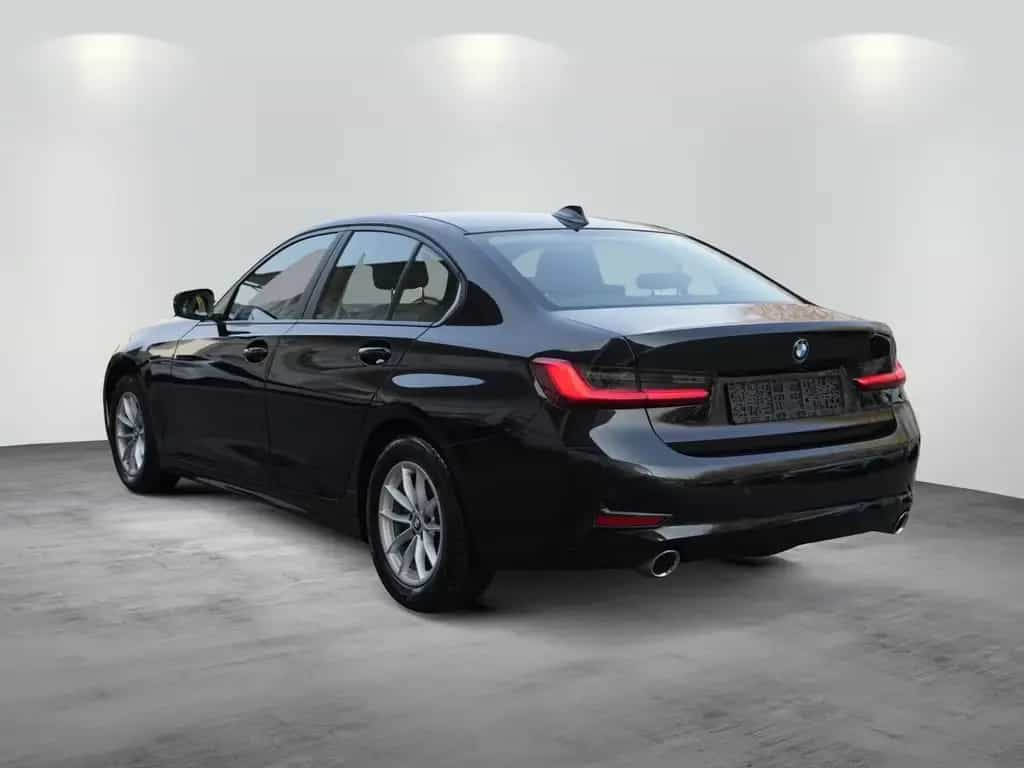 BMW 320 d Advantage Standh. Lenkrdhz. Display Key  A 11/2020-photo-3