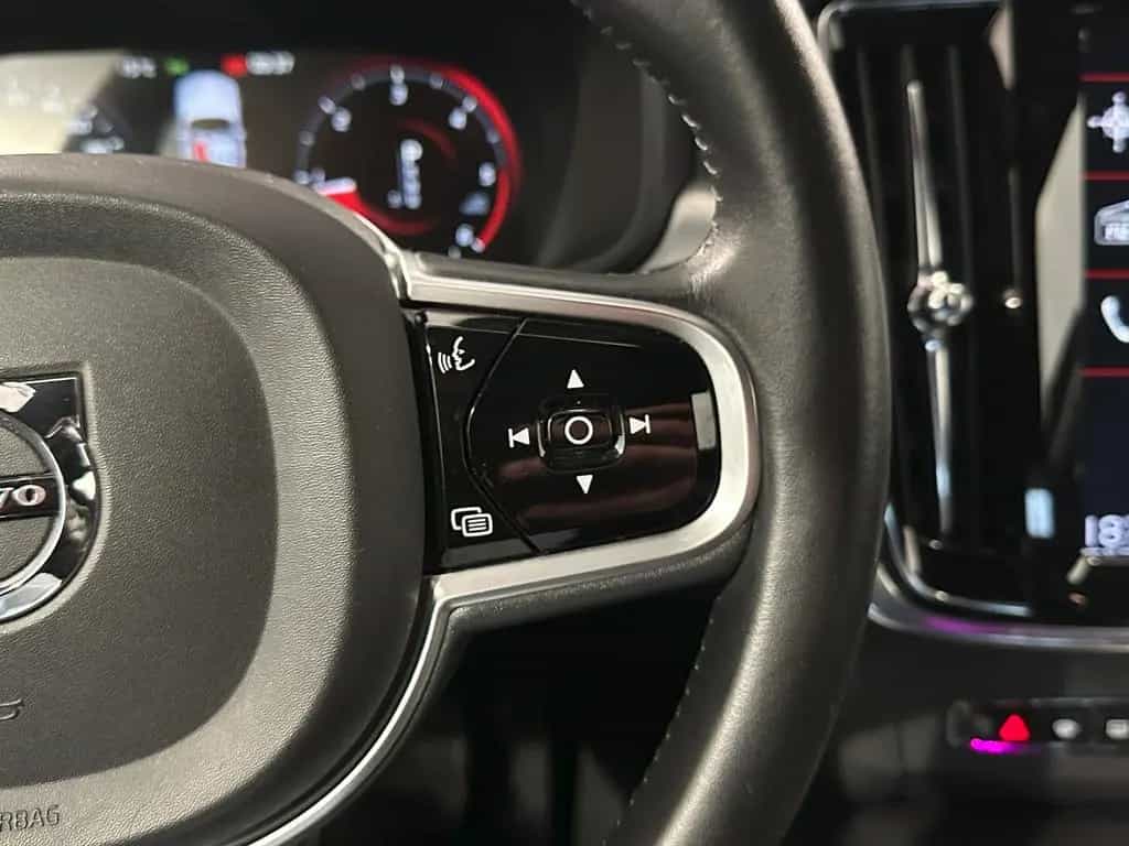 Volvo S90 D4 Lim.*MOMENTUM*LED-ACC-HARMAN KARDON-MEMO 11/2018-photo-31