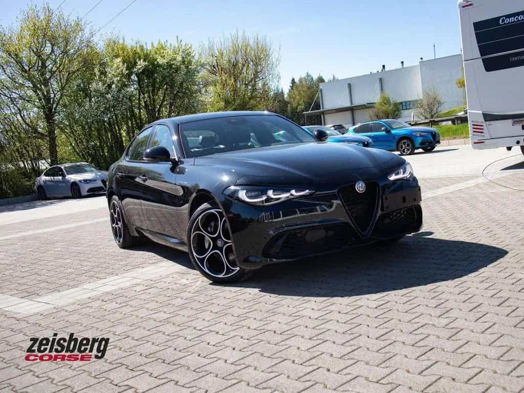 Alfa Romeo Giulia Veloce 2.0 Q4 280PS vom AR Vertragshändle 08/2023-photo-0