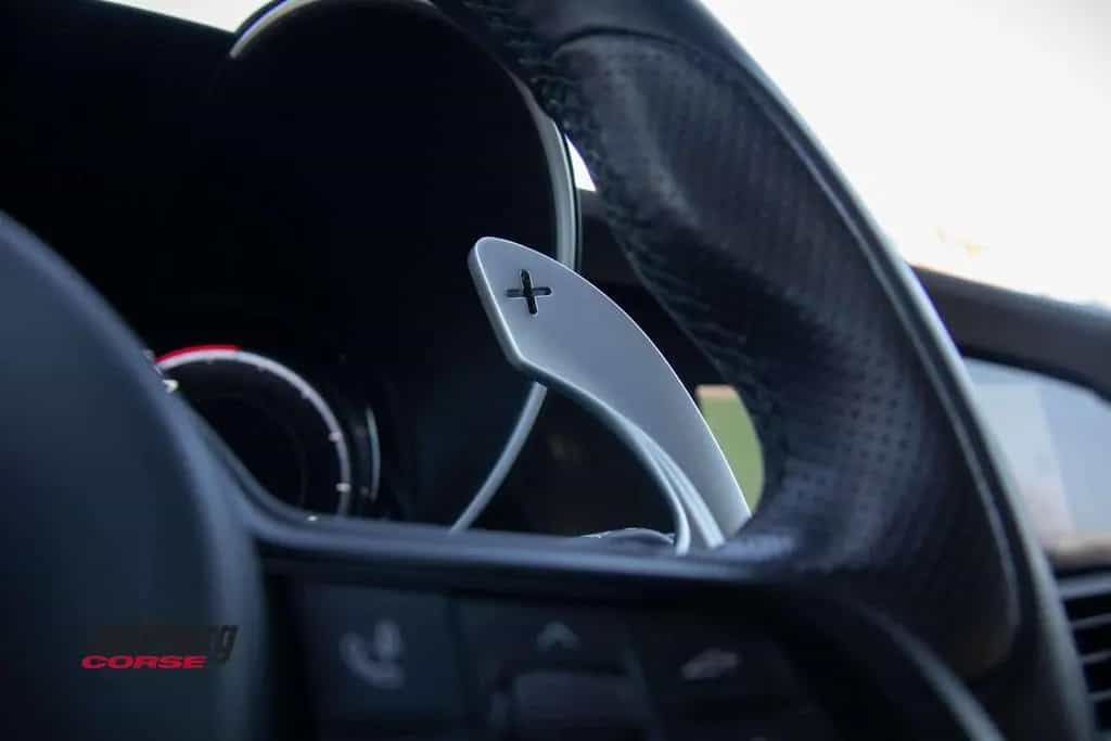 Alfa Romeo Giulia Veloce 2.0 Q4 280PS vom AR Vertragshändle 08/2023-photo-13