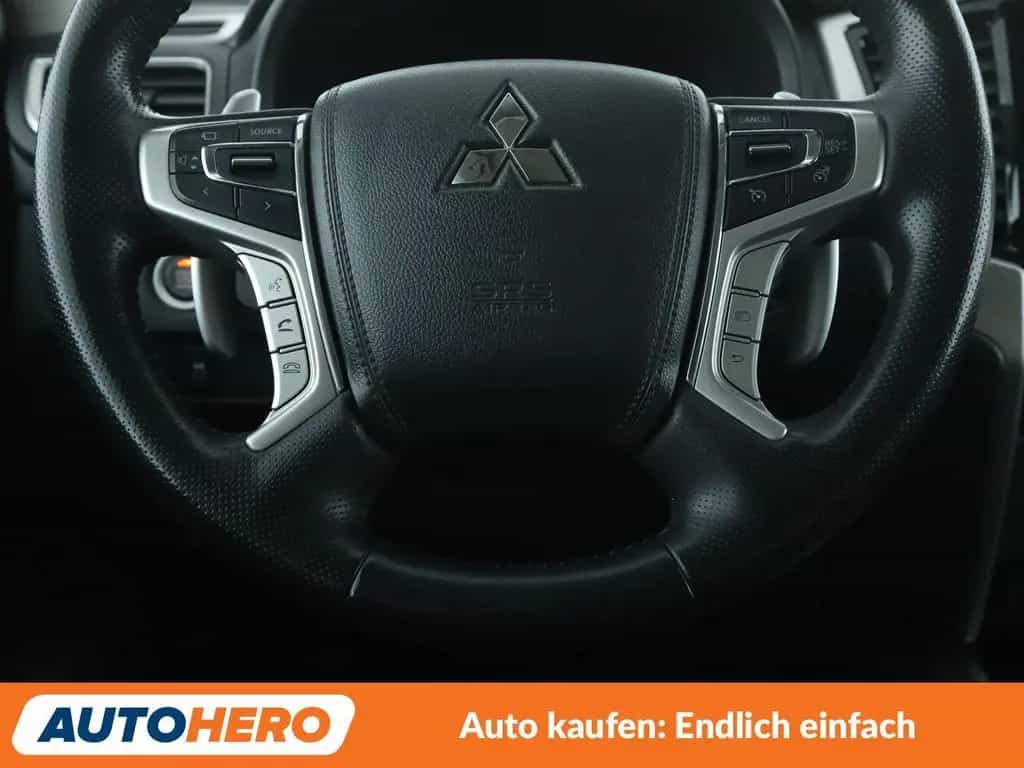 Mitsubishi L200 2.2 DI-D Top Doppelkabine 4WD Aut.*AHK*TEMP*CAM* 03/2022-photo-18