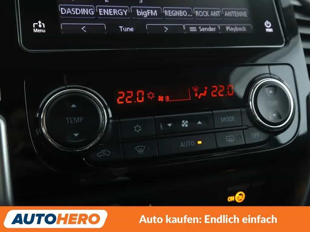 Mitsubishi L200 2.2 DI-D Top Doppelkabine 4WD Aut.*AHK*TEMP*CAM* 03/2022-photo-22