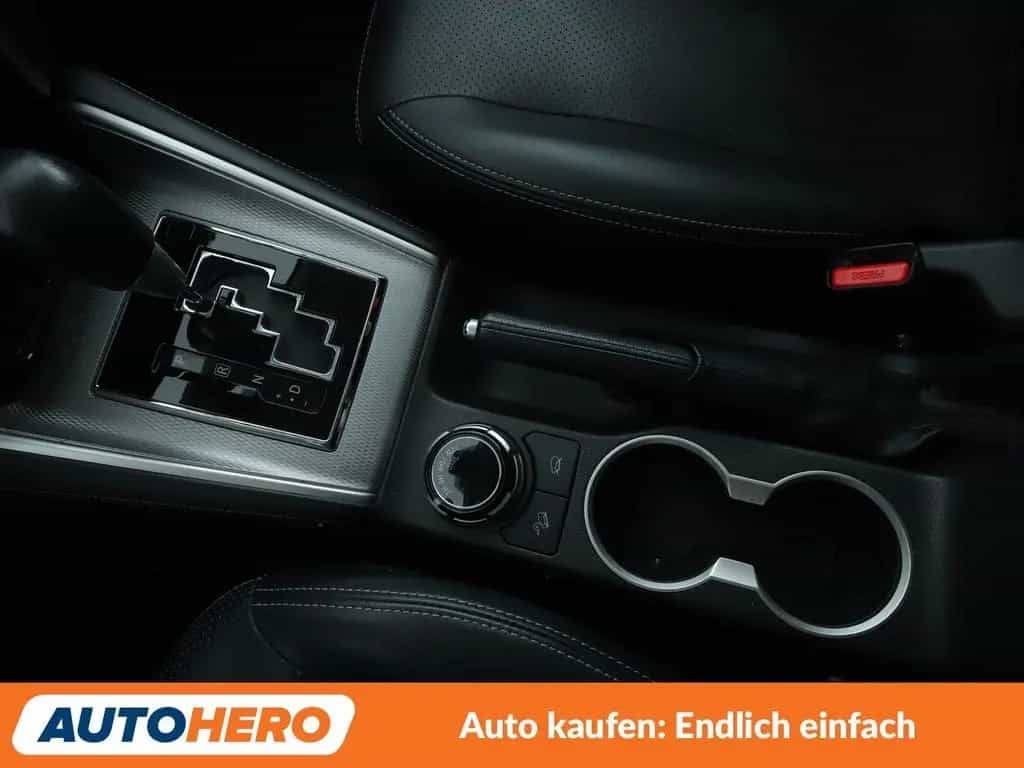 Mitsubishi L200 2.2 DI-D Top Doppelkabine 4WD Aut.*AHK*TEMP*CAM* 03/2022-photo-23