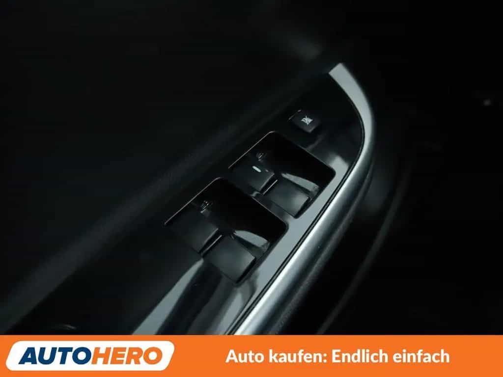 Mitsubishi L200 2.2 DI-D Top Doppelkabine 4WD Aut.*AHK*TEMP*CAM* 03/2022-photo-24