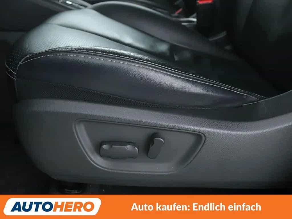Mitsubishi L200 2.2 DI-D Top Doppelkabine 4WD Aut.*AHK*TEMP*CAM* 03/2022-photo-26