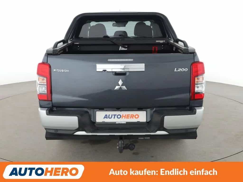 Mitsubishi L200 2.2 DI-D Top Doppelkabine 4WD Aut.*AHK*TEMP*CAM* 03/2022-photo-4