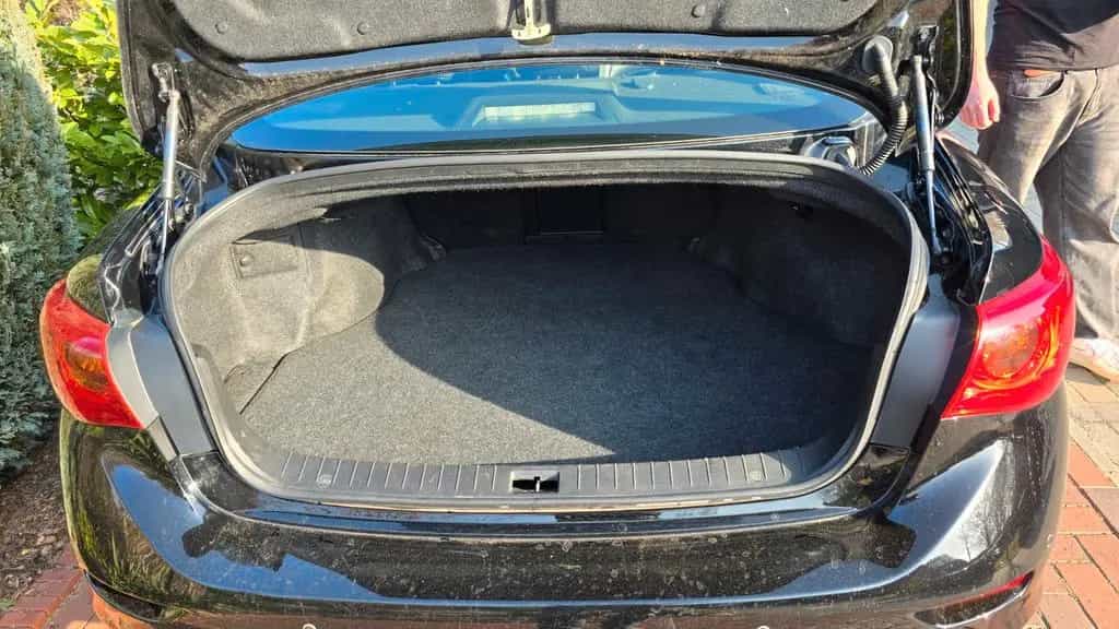 Infiniti Q50 2.2d Sport Exe. Autom., TÜV, Öl, Check NEU 07/2016-photo-6