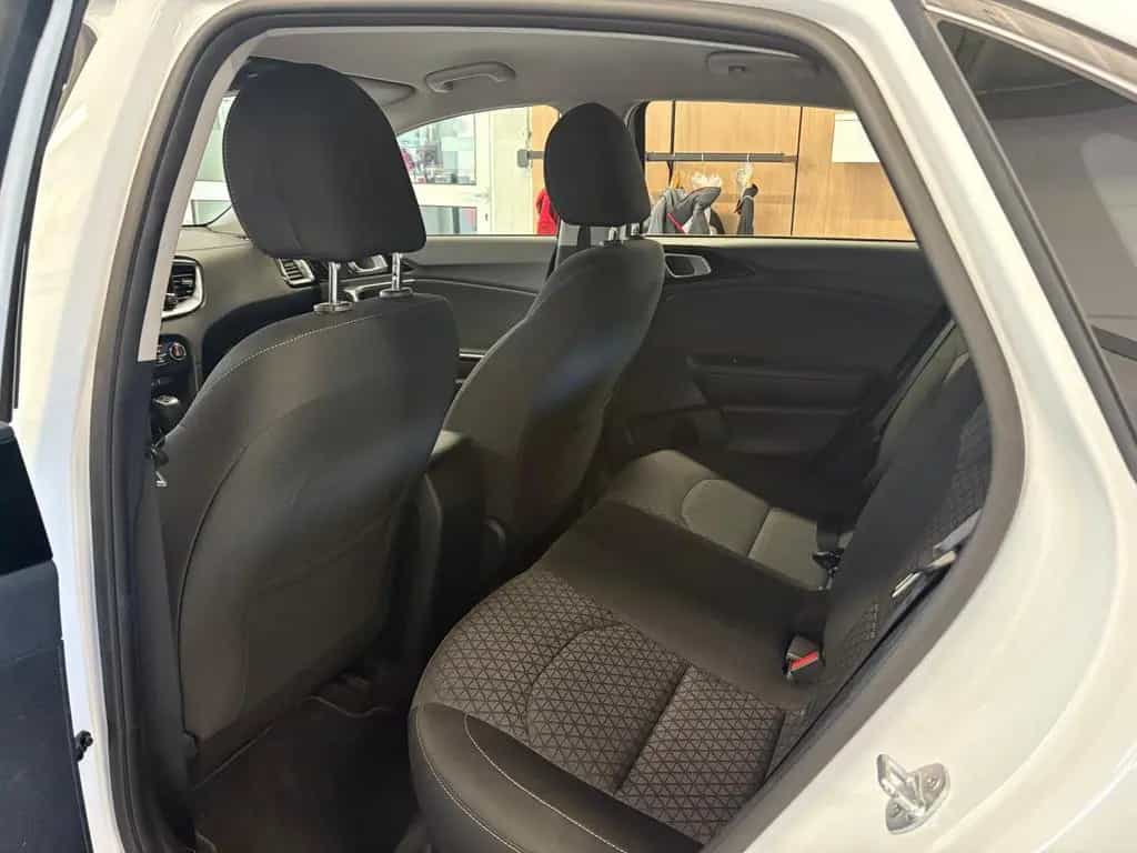 Kia Ceed Vision 06/2020-photo-12