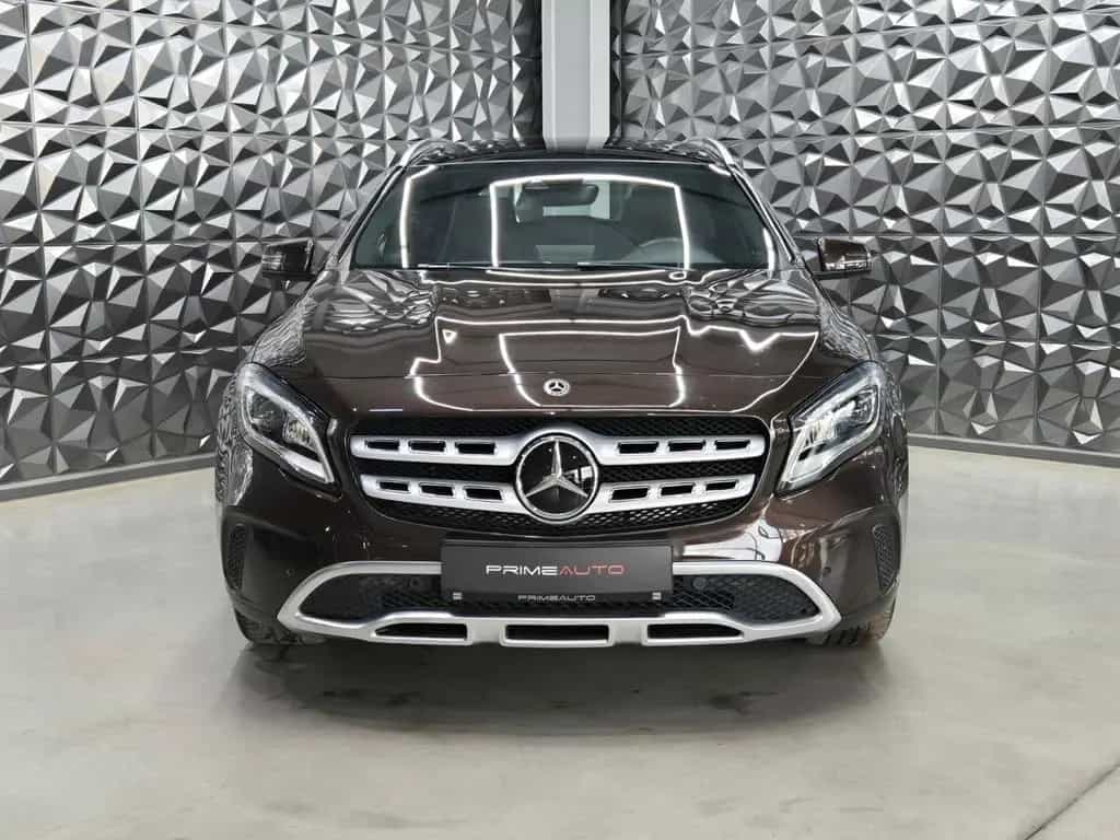 Mercedes-Benz GLA-Class 250 URBAN*AT*NAVI*MEMORY*PANO*SIHZ*PDC*ALU 12/2017-photo-1
