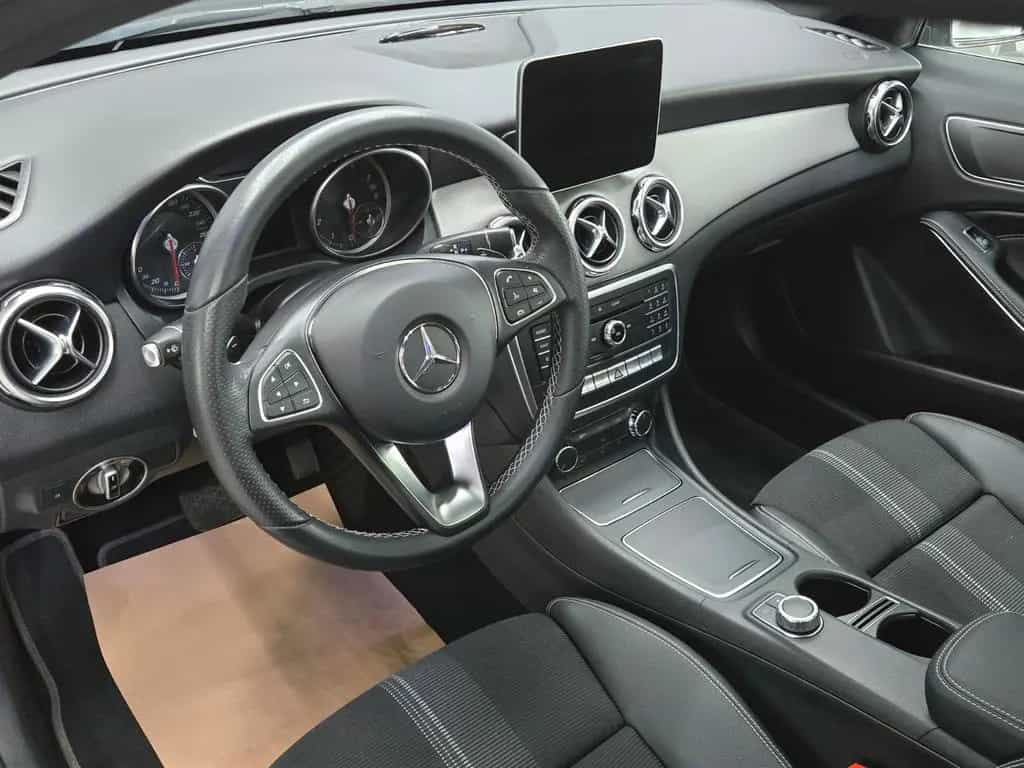 Mercedes-Benz GLA-Class 250 URBAN*AT*NAVI*MEMORY*PANO*SIHZ*PDC*ALU 12/2017-photo-10