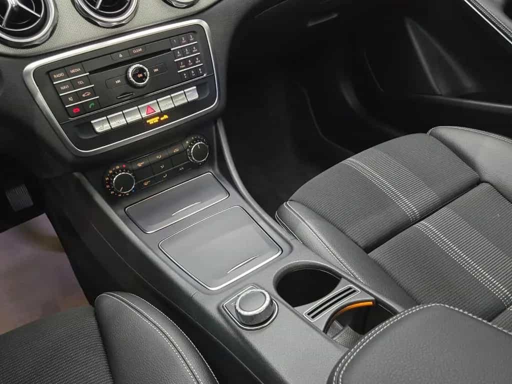 Mercedes-Benz GLA-Class 250 URBAN*AT*NAVI*MEMORY*PANO*SIHZ*PDC*ALU 12/2017-photo-16