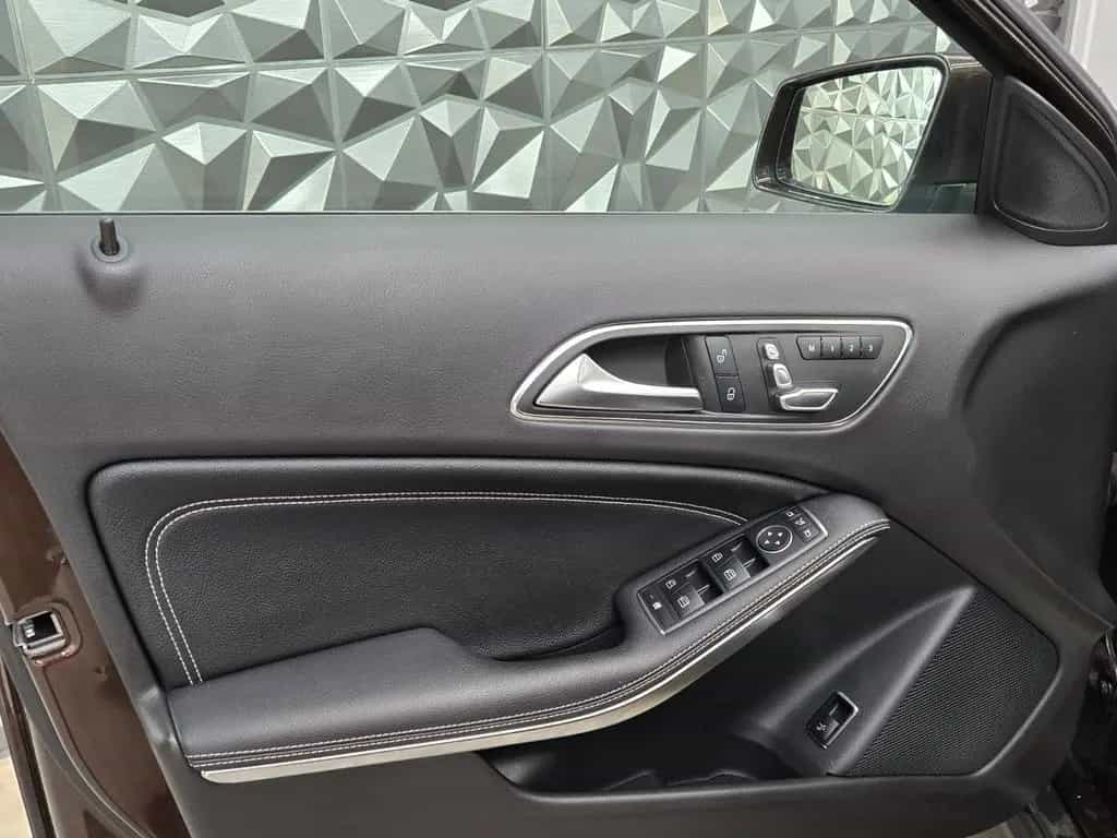 Mercedes-Benz GLA-Class 250 URBAN*AT*NAVI*MEMORY*PANO*SIHZ*PDC*ALU 12/2017-photo-23