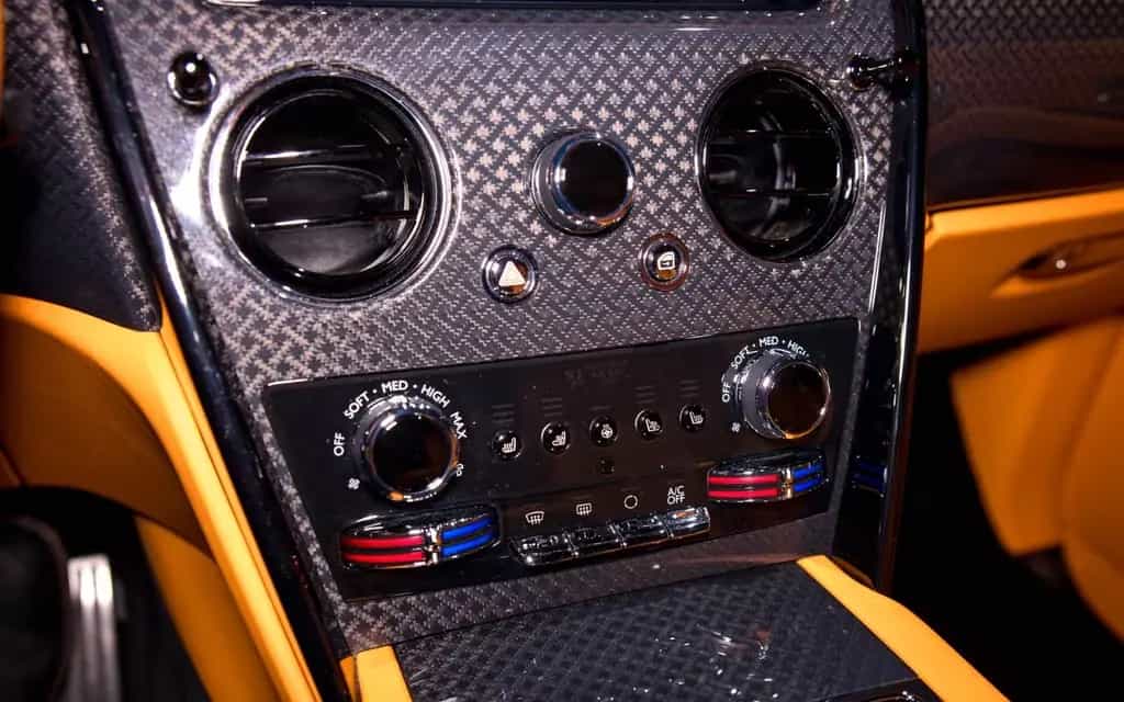 Rolls-Royce Cullinan BLACK BADGE | STAR * ROOF | MANDARIN 03/2023-photo-15