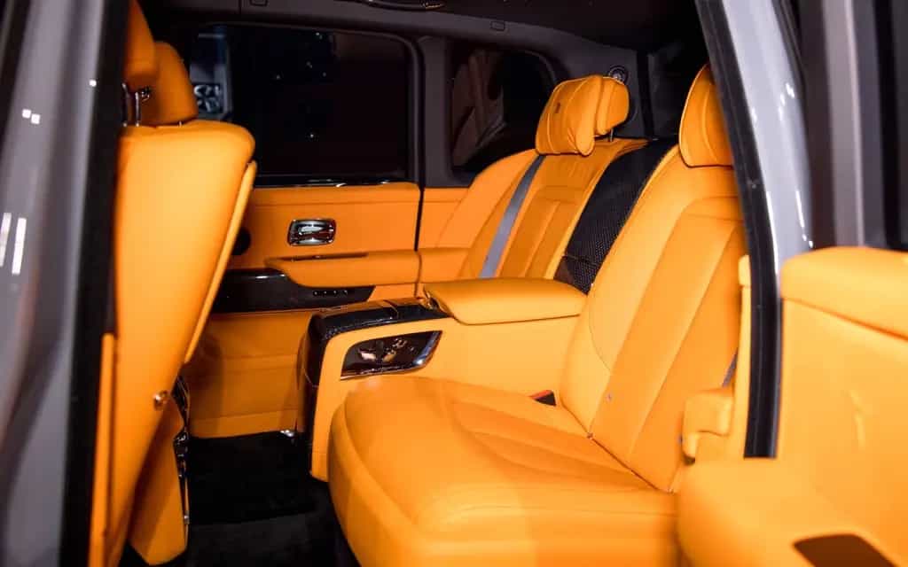 Rolls-Royce Cullinan BLACK BADGE | STAR * ROOF | MANDARIN 03/2023-photo-17