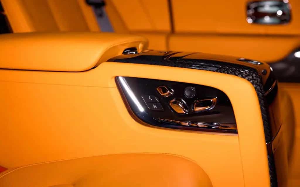 Rolls-Royce Cullinan BLACK BADGE | STAR * ROOF | MANDARIN 03/2023-photo-21