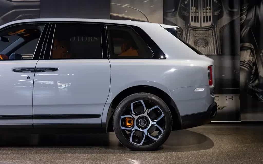Rolls-Royce Cullinan BLACK BADGE | STAR * ROOF | MANDARIN 03/2023-photo-4