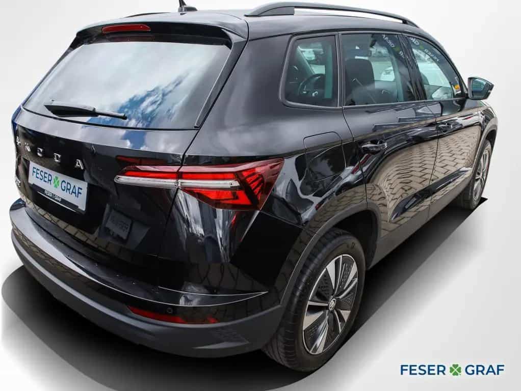 Skoda Karoq 2.0 TDI Style DSG ACC Navi RüKa Sitzh. 18" 02/2023-photo-1