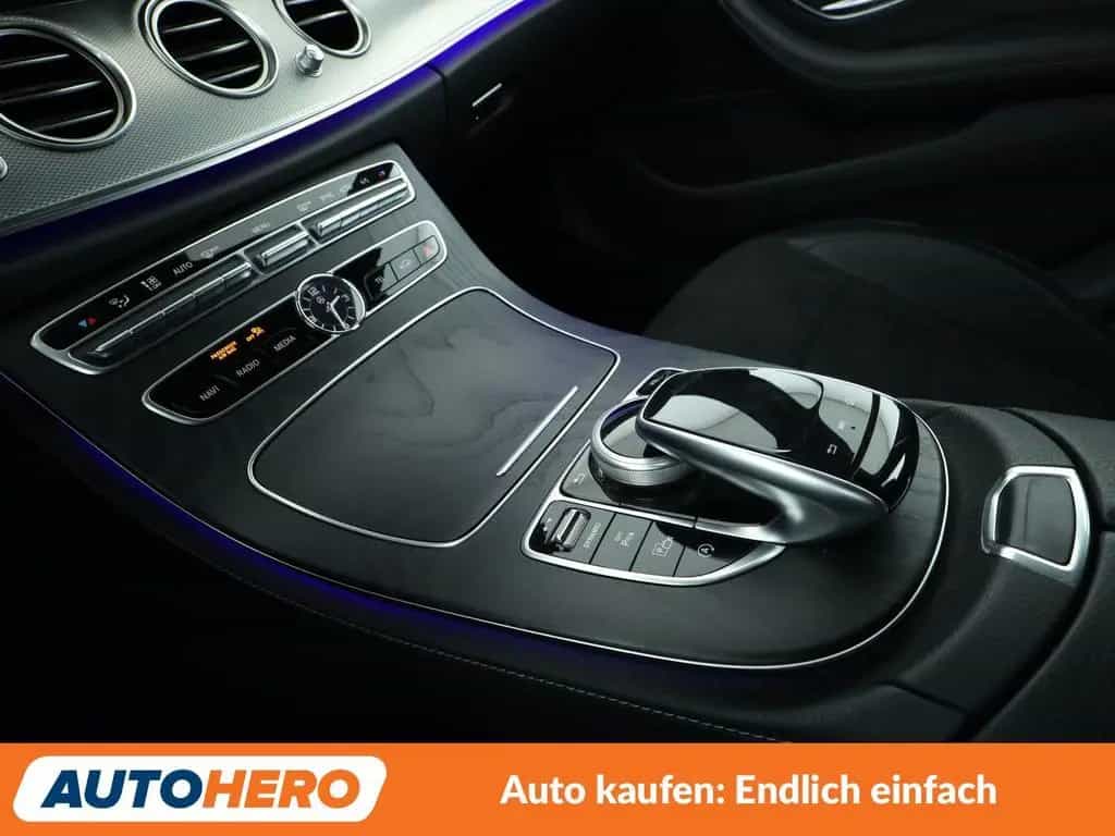 Mercedes-Benz E-Class 400 d T 4Matic AMG Line Aut.*LED*ACC*PDC*SHZ* 11/2019-photo-28