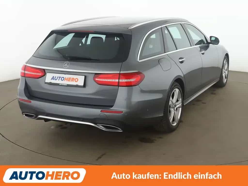 Mercedes-Benz E-Class 400 d T 4Matic AMG Line Aut.*LED*ACC*PDC*SHZ* 11/2019-photo-5
