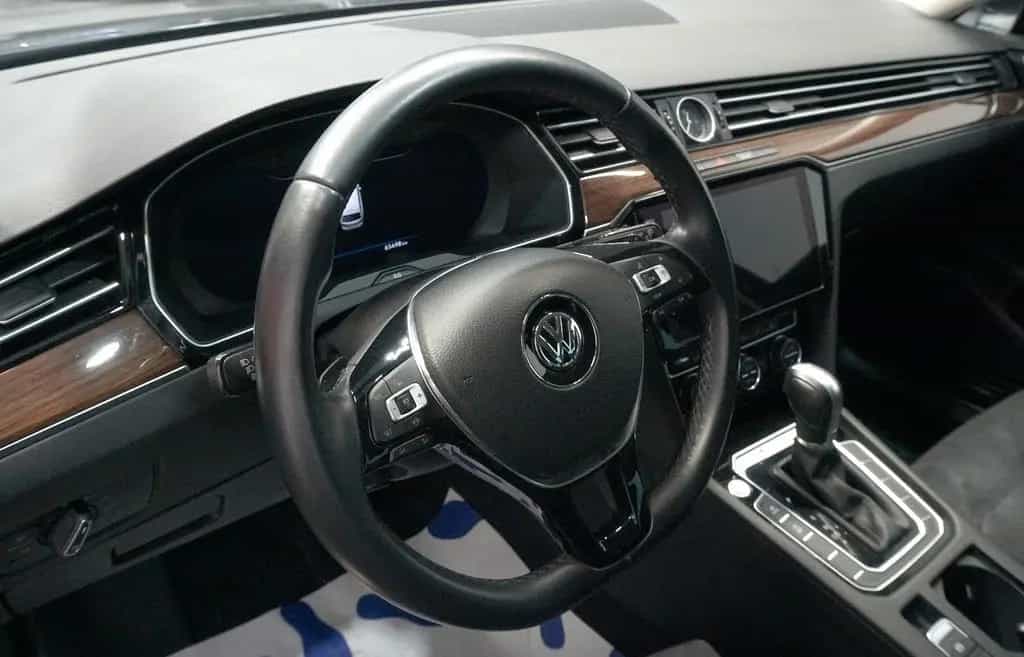 Volkswagen Passat Variant Highline 2.0 TSI 4Motion*RFK*AHK* 04/2019-photo-11