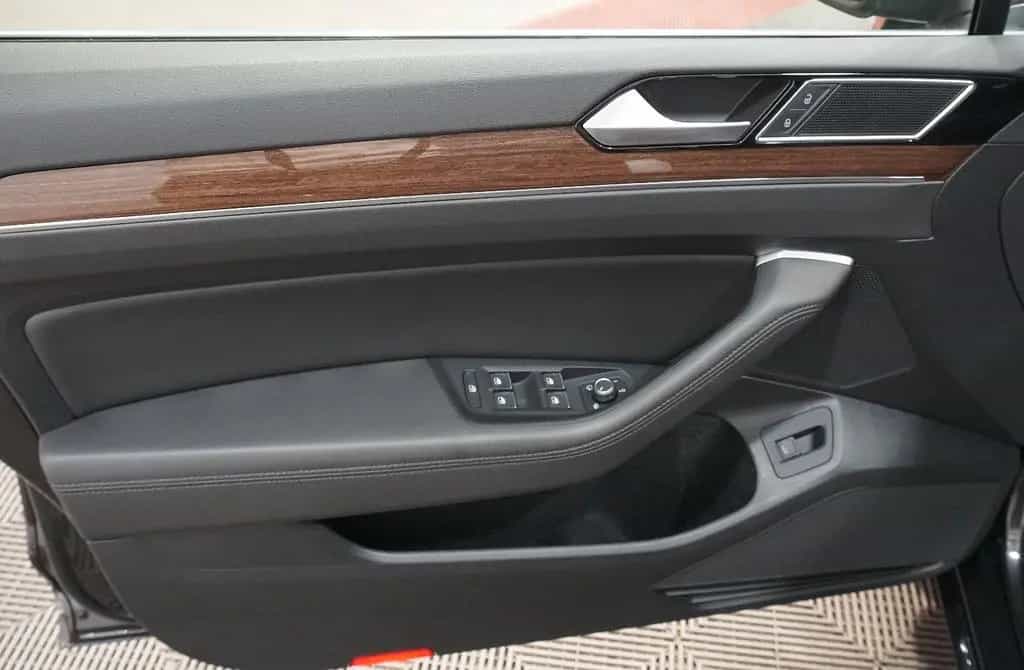 Volkswagen Passat Variant Highline 2.0 TSI 4Motion*RFK*AHK* 04/2019-photo-16