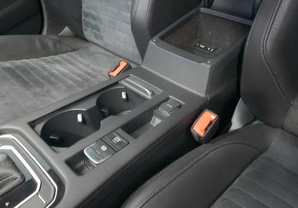 Volkswagen Passat Variant Highline 2.0 TSI 4Motion*RFK*AHK* 04/2019-photo-19