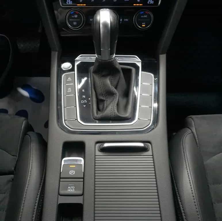 Volkswagen Passat Variant Highline 2.0 TSI 4Motion*RFK*AHK* 04/2019-photo-20