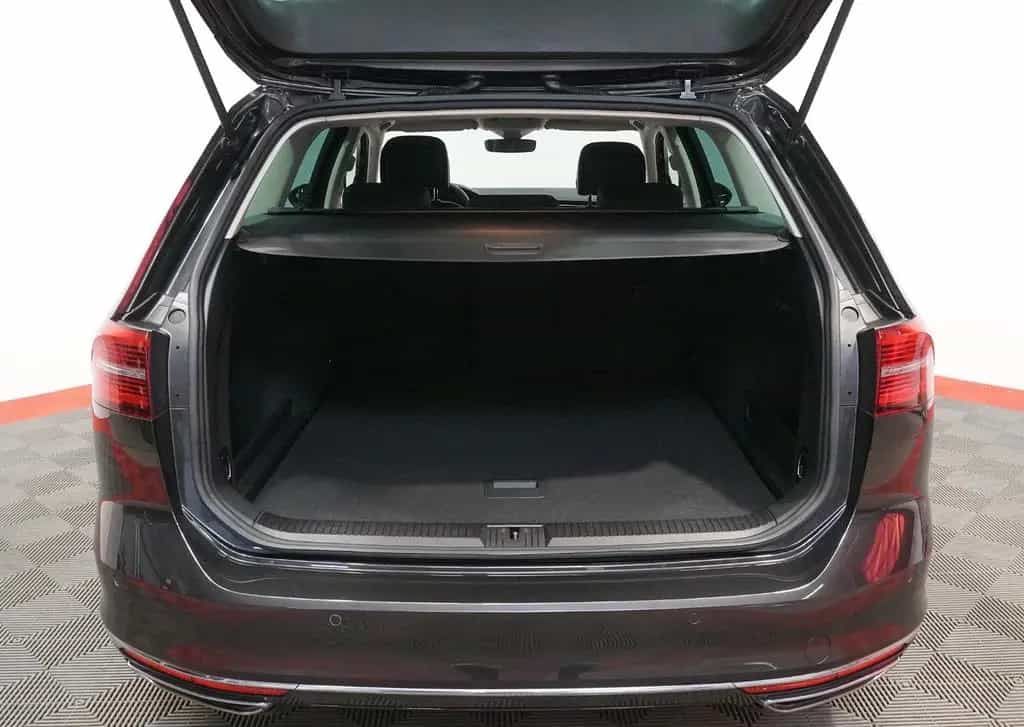 Volkswagen Passat Variant Highline 2.0 TSI 4Motion*RFK*AHK* 04/2019-photo-29
