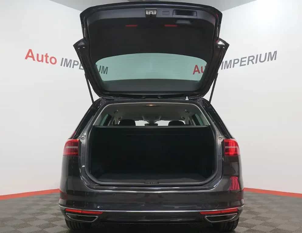 Volkswagen Passat Variant Highline 2.0 TSI 4Motion*RFK*AHK* 04/2019-photo-30