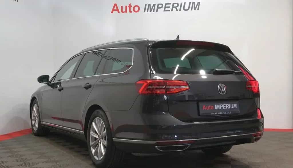 Volkswagen Passat Variant Highline 2.0 TSI 4Motion*RFK*AHK* 04/2019-photo-6