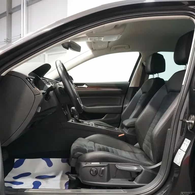 Volkswagen Passat Variant Highline 2.0 TSI 4Motion*RFK*AHK* 04/2019-photo-8