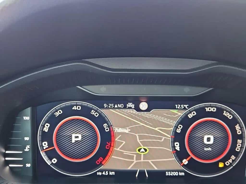 Skoda Kamiq 1.5 TSI Monte Carlo NAVI RFK PANO AHK LED 12/2020-photo-22