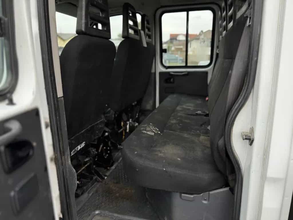 Iveco Daily Doppelkabine Pritsche 11/2013-photo-11