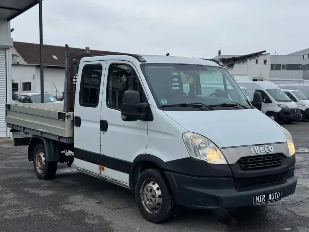 Iveco Daily Doppelkabine Pritsche 11/2013-photo-2