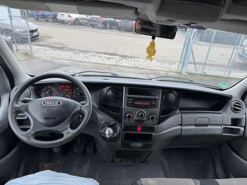 Iveco Daily Doppelkabine Pritsche 11/2013-photo-6