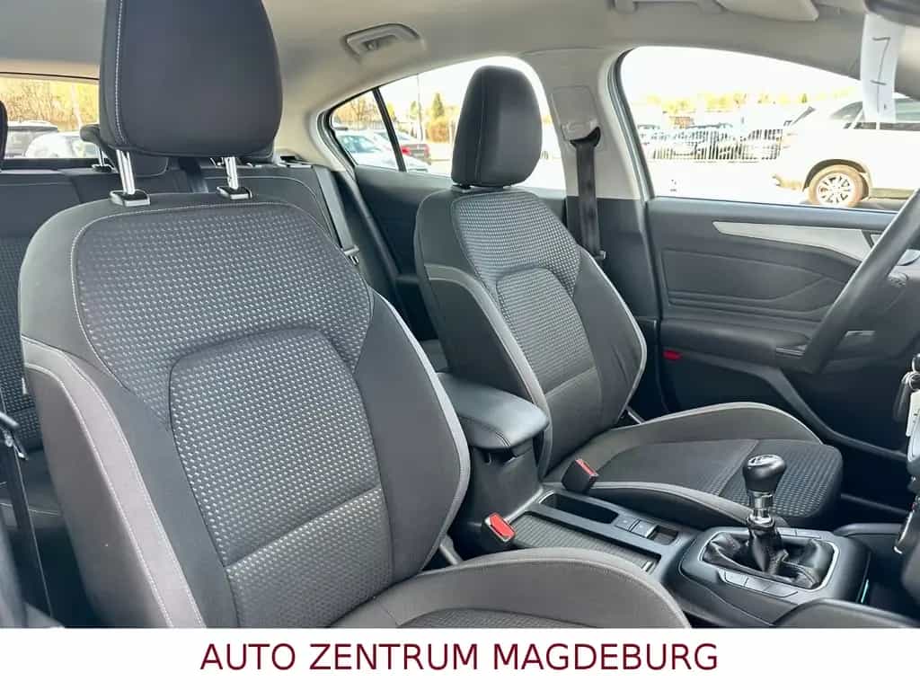 Ford Focus 1.0 Cool & Connect Nav Klima Temp LHZ SHZ 12/2019-photo-17