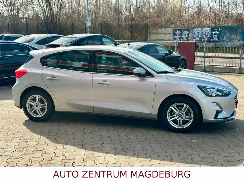 Ford Focus 1.0 Cool & Connect Nav Klima Temp LHZ SHZ 12/2019-photo-4