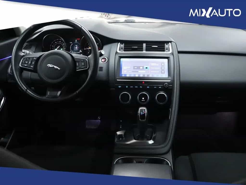 Jaguar E-Pace 2.0D I4 AWD 150CV AUTO 07/2020-photo-10