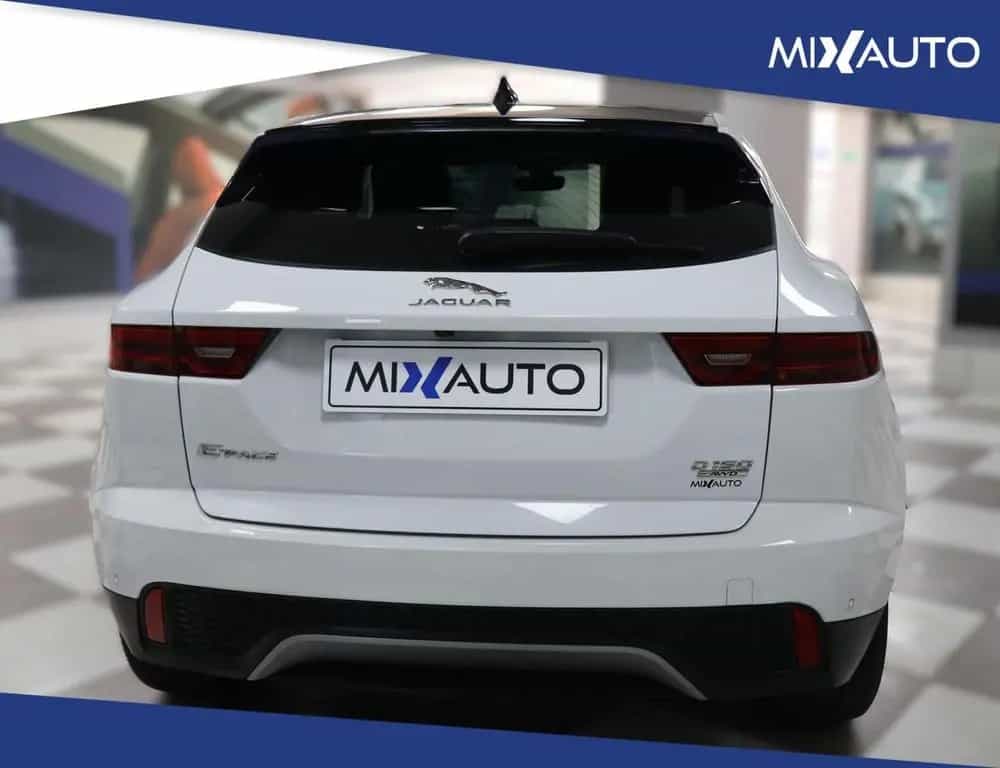 Jaguar E-Pace 2.0D I4 AWD 150CV AUTO 07/2020-photo-3