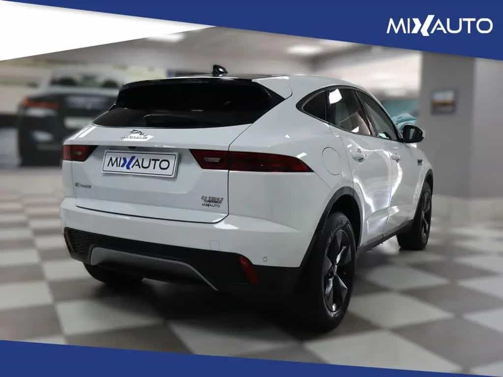 Jaguar E-Pace 2.0D I4 AWD 150CV AUTO 07/2020-photo-4