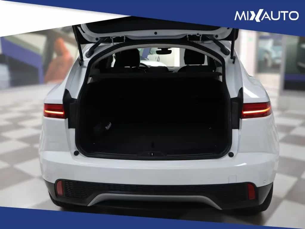 Jaguar E-Pace 2.0D I4 AWD 150CV AUTO 07/2020-photo-6