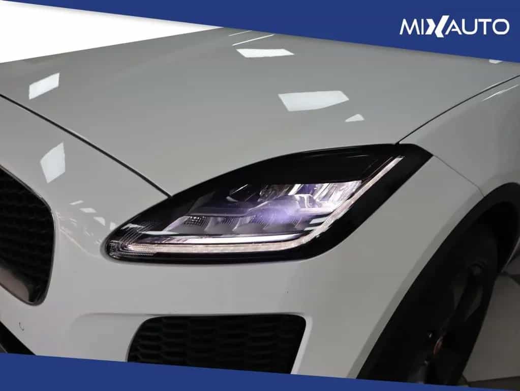 Jaguar E-Pace 2.0D I4 AWD 150CV AUTO 07/2020-photo-9