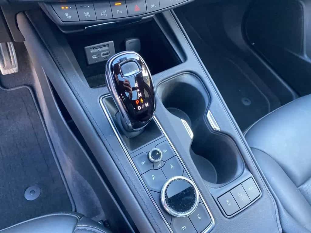 Cadillac XT4 2.0 T Sport AWD Dig.Cockpit HUD LED AHK V+H 06/2022-photo-16