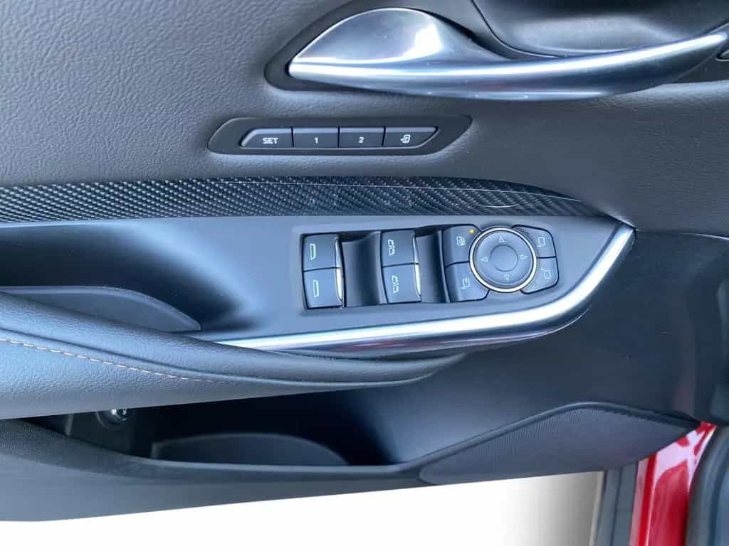 Cadillac XT4 2.0 T Sport AWD Dig.Cockpit HUD LED AHK V+H 06/2022-photo-18