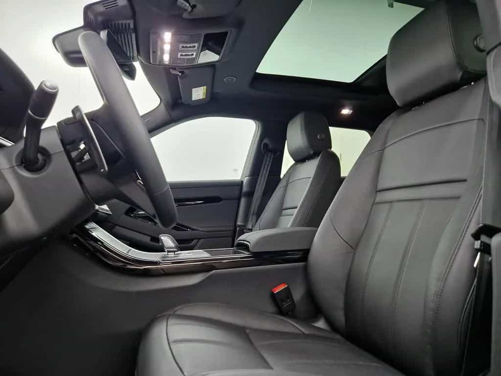 Land Rover Range Rover Rover Evoque D200 Dynamic SE Pano Black 08/2025-photo-7