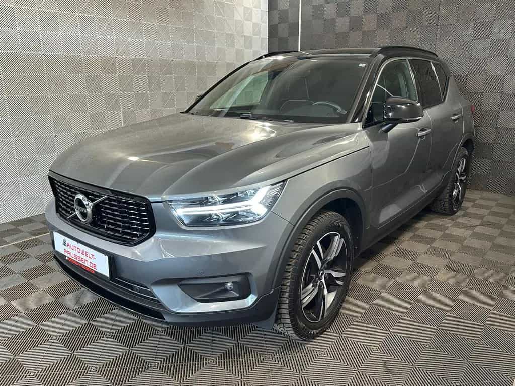 Volvo XC40 2WD*R DESIGN*LED-TEMPO-AHK-R.KAM-NAPPA-SHZ 05/2019-photo-1
